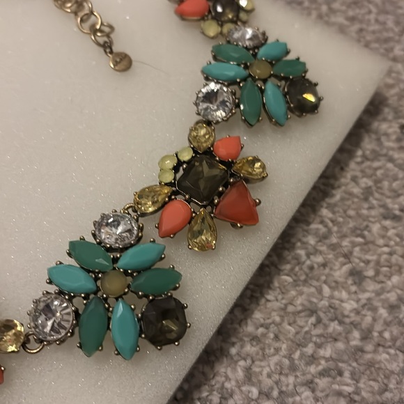 Beautiful statement necklace - Picture 2 of 2